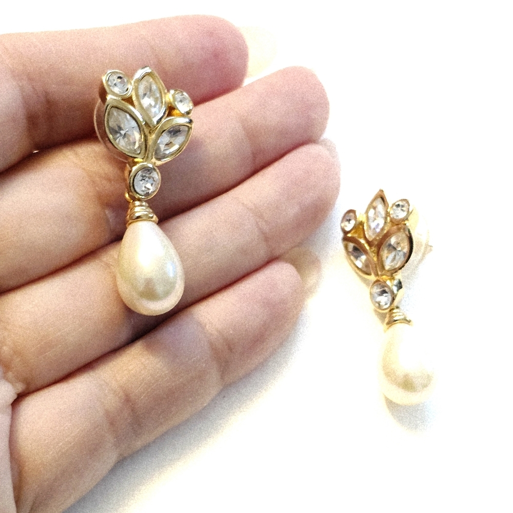 Christian Dior Vintage 90s pearl drop Swarovski crystal dangle earrings - Picture 5 of 10